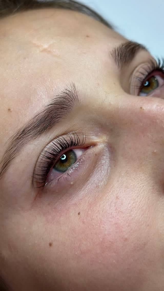 Lash lift, podignute prirodne trepavice